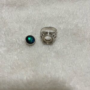 Kameleon Silver Ring with Blue-Green Jewel